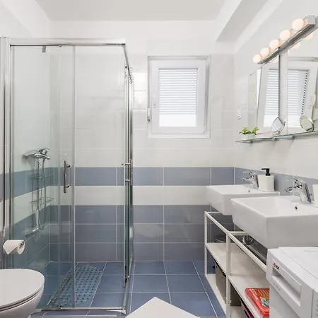 Sailor's Nest Apartment *