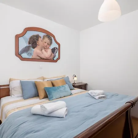 Sailor's Nest Apartment *